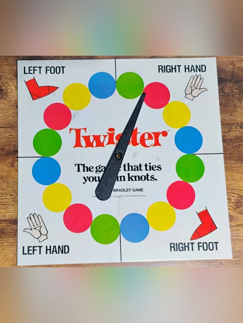 Twister Game *1986 Edition* - Picture 9 of 10